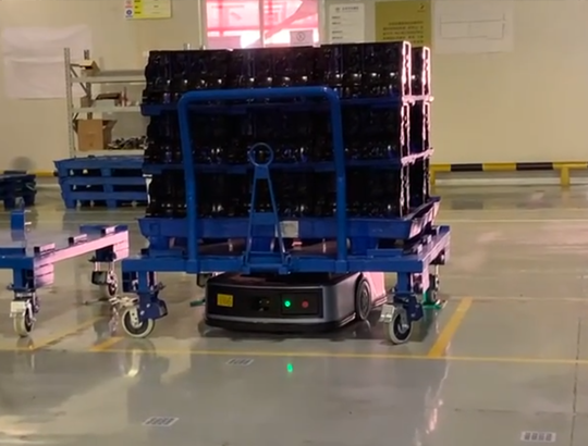 低床型移動ロボット